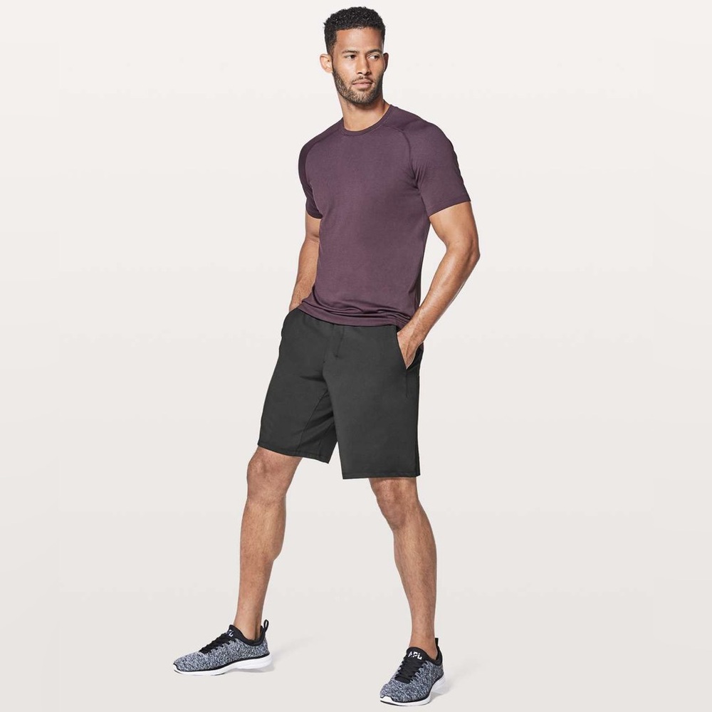 Lululemon Fundamental Short 9" Black Luxtreme‎ Mesh Size Small